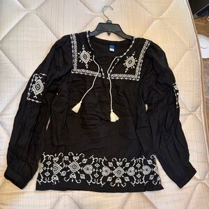 Old Navy Black Blouse with White Embroidery